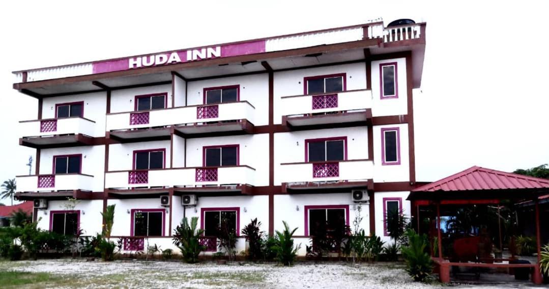 Huda Inn Pantai Cenang  Exterior foto