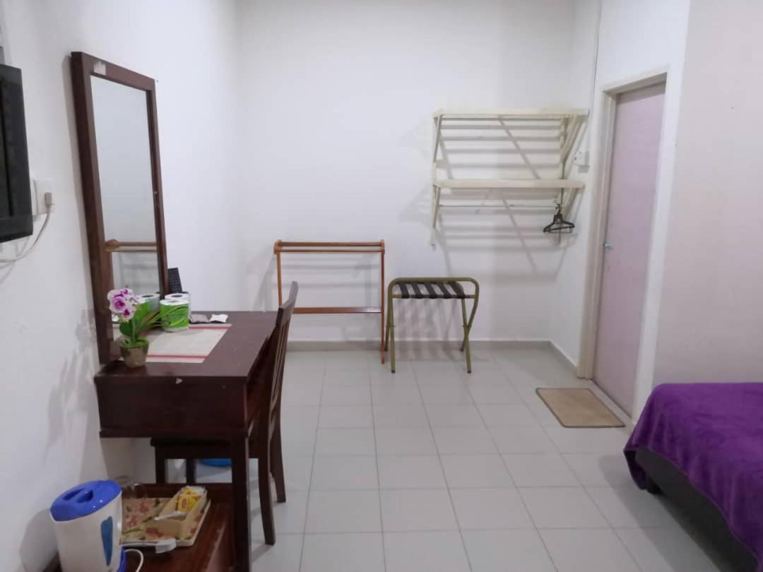 Huda Inn Pantai Cenang  Exterior foto