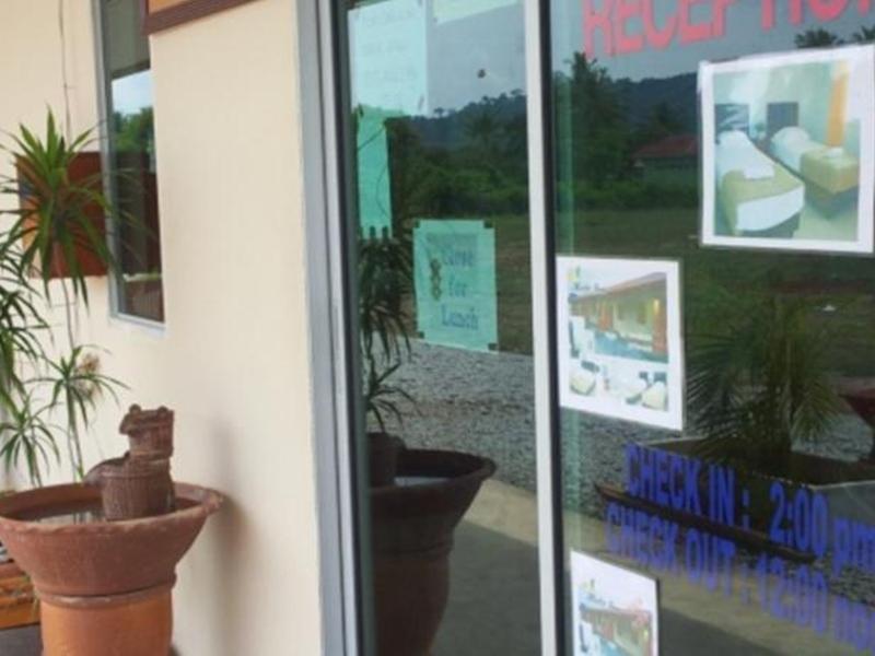 Huda Inn Pantai Cenang  Exterior foto